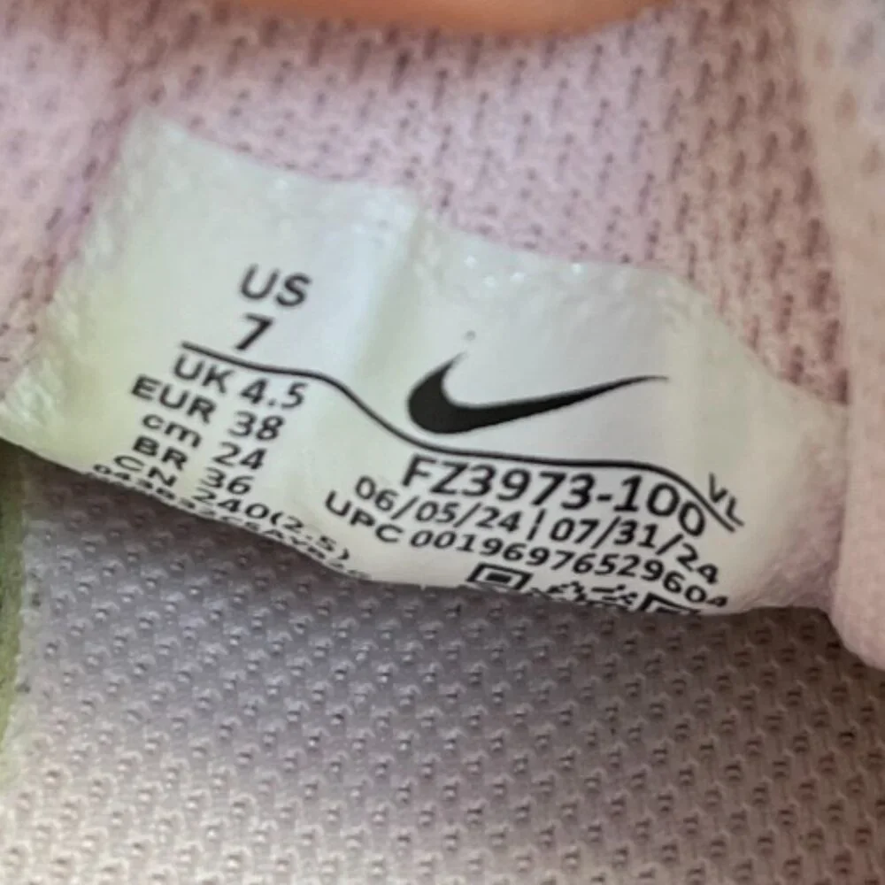 Nike Air Winflo 10 Womens Size 7 White Pink Gray Athletic Running Shoes Sneakers_10